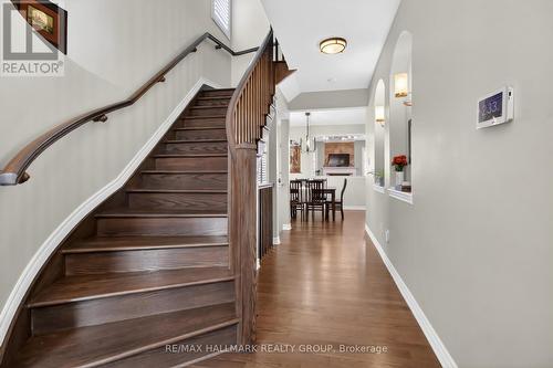 33 Summitview Drive, Ottawa, ON 