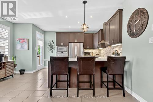 33 Summitview Drive, Ottawa, ON 
