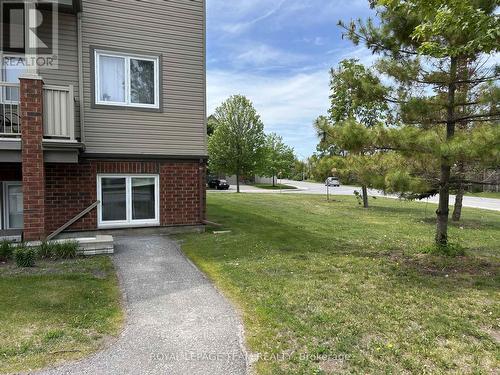 H - 105 Fraser Fields Way, Ottawa, ON 