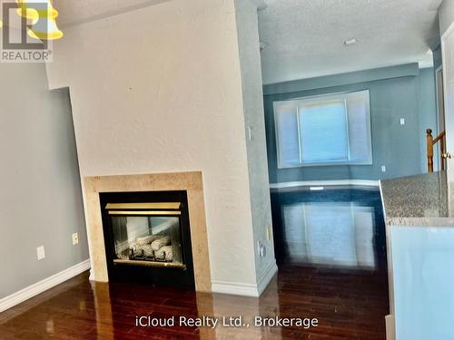 40 Glenashton Drive, Oakville, ON 