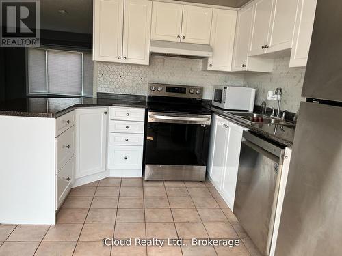 40 Glenashton Drive, Oakville, ON 