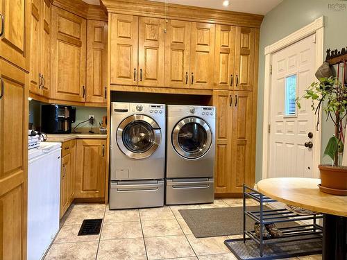 52 Rupert Street, Amherst, NS 