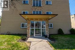1075 BRENCHLEY AVENUE Unit# 201 Sarnia, ON N7S 1R6