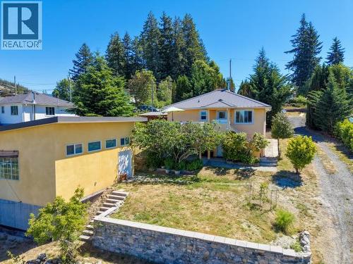 6421 Hillcrest Ave, Powell River, BC 