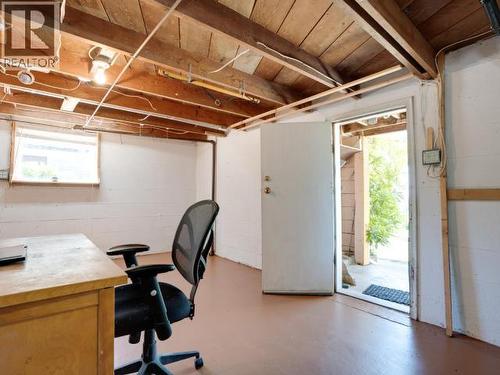 6421 Hillcrest Ave, Powell River, BC 