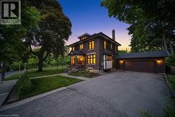 8 ABIGAIL Avenue Brantford, ON N3R 4R7