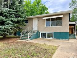 1022 110th STREET North Battleford, SK S9A 2H4
