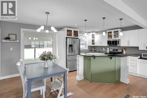 28 Pleasantview Bay, Regina, SK 