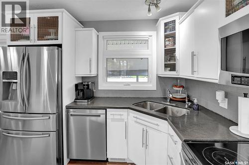 28 Pleasantview Bay, Regina, SK 
