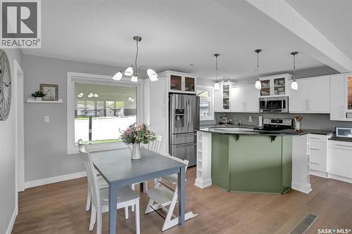 28 Pleasantview Bay, Regina, SK 