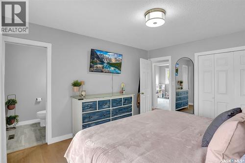 28 Pleasantview Bay, Regina, SK 