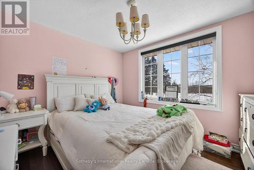 110 Palmer Circle, Caledon (Palgrave), ON 