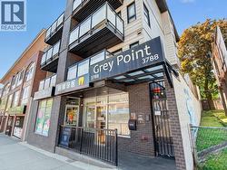 102 3788 W 10TH AVENUE  Vancouver, BC V6R 2G4