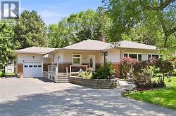 951 CLOVERLEAF Drive  Burlington, ON L7T 3Y8