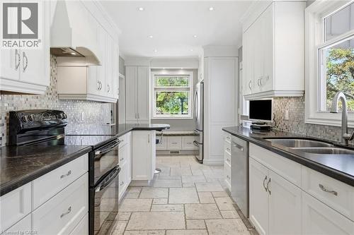 951 Cloverleaf Drive, Burlington, ON 