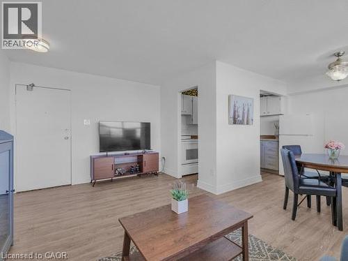 15 Nicklaus Drive Unit# 512, Hamilton, ON 
