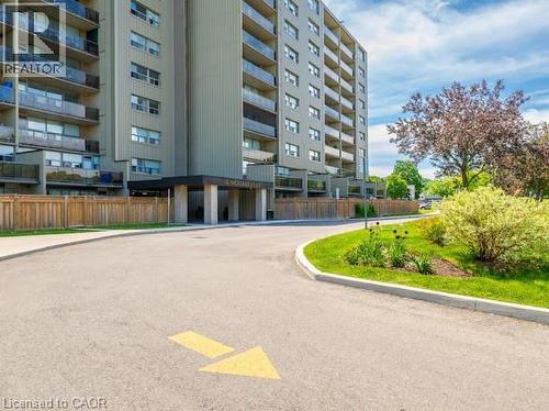 15 Nicklaus Drive Unit# 512, Hamilton, ON 