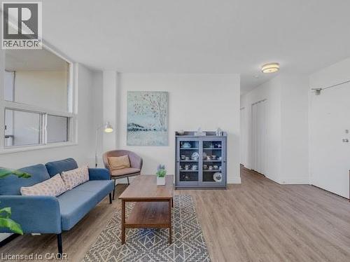 15 Nicklaus Drive Unit# 512, Hamilton, ON 