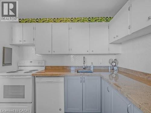 15 Nicklaus Drive Unit# 512, Hamilton, ON 