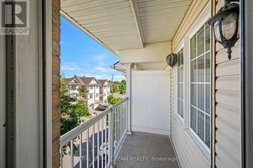 Balcony-off primary - 174 Fordham Private, Ottawa, ON 