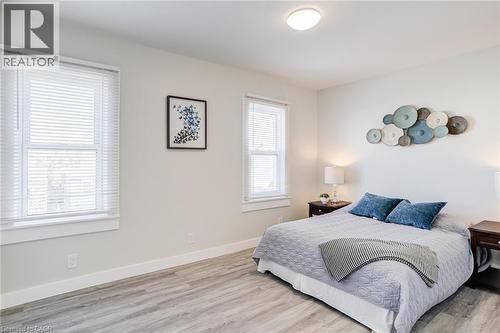 131 Park Row N, Hamilton, ON 