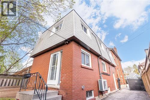 131 Park Row N, Hamilton, ON 