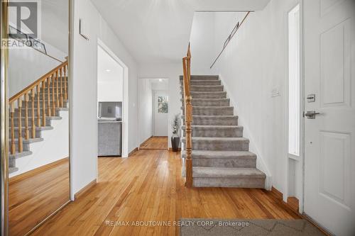 2395 Arnold Crescent, Burlington, ON 