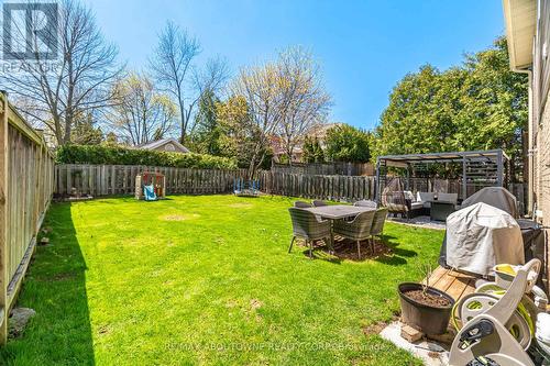 2395 Arnold Crescent, Burlington, ON 