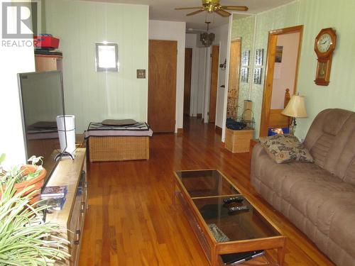 53 Valley Cres, Elliot Lake, ON 