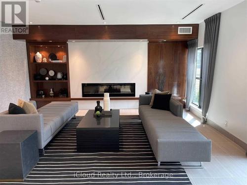 320 - 102 Grovewood Common Drive, Oakville, ON 