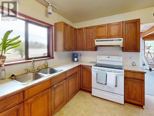 10282 Patrick Road, Powell River, BC 