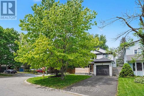 Oversized corner lot - 16 Lima Way, Ottawa, ON 