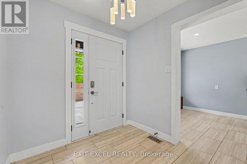 16 Lima Way, Ottawa, ON 