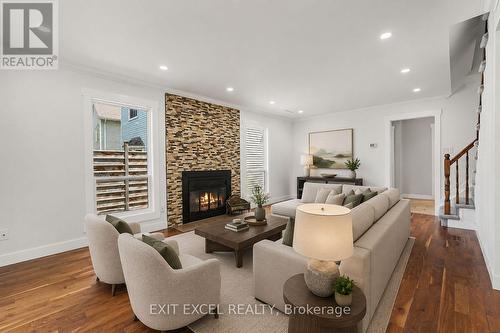16 Lima Way, Ottawa, ON 
