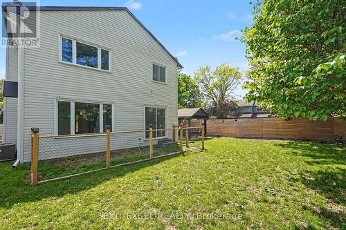 16 Lima Way, Ottawa, ON 