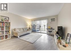 1534 Lawrence Avenue Unit# 203 Kelowna, BC V1Y 6M8