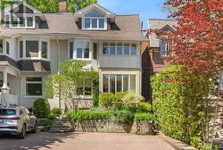 36 WOODLAWN AVENUE W  Toronto, ON M4V 1G7