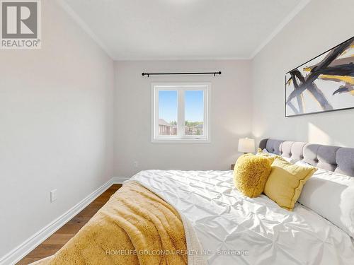 31 Bolsby Court, Aurora, ON 