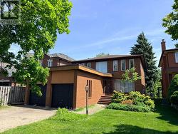 75 SPRUCE AVENUE Richmond Hill, ON L4C 6V9