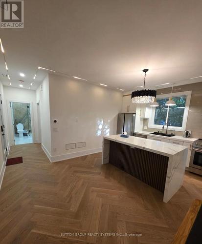 2280 Wiseman Court, Mississauga, ON 