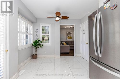 Kitchen with Breakfast Room - 1135 Bellarosa Lane, Mississauga, ON 