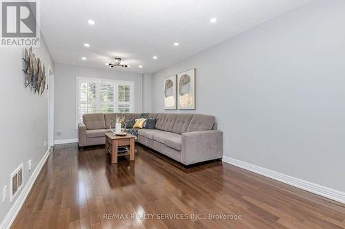Living Room - 1135 Bellarosa Lane, Mississauga, ON 