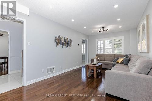 Living Room - 1135 Bellarosa Lane, Mississauga, ON 