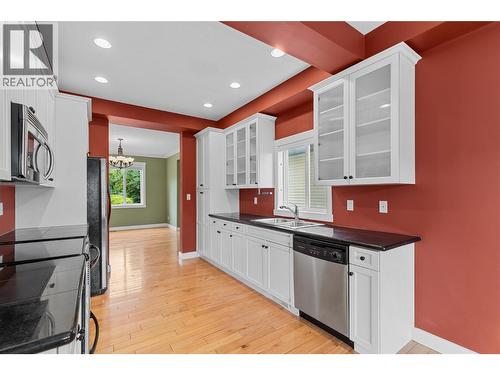 479 Middleton Way, Coldstream, BC - Indoor Photo Showing Kitchen With Double Sink