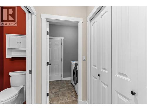 Main floor powder room - 479 Middleton Way, Coldstream, BC - Indoor