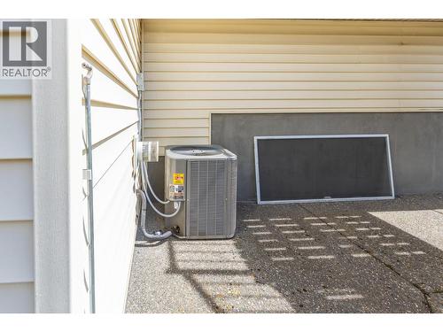 AC - 479 Middleton Way, Coldstream, BC - Outdoor With Exterior