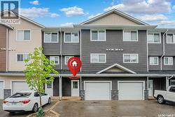 4 1060 Parr Hill DRIVE Martensville, SK S0K 2T1