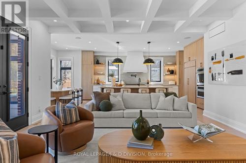 4 Pine Ridge Drive, Toronto, ON 