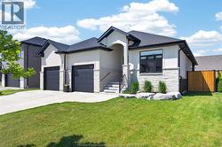 1505 CLEARWATER Windsor, ON N8P 0E9