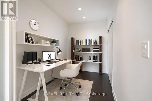 A223 - 3210 Dakota Common, Burlington, ON - Indoor Photo Showing Office
